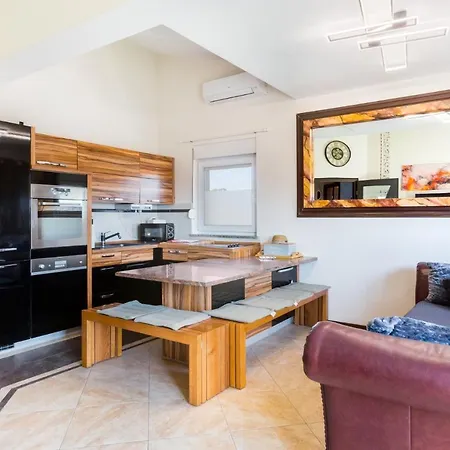 Appartement Livadice - App Mara