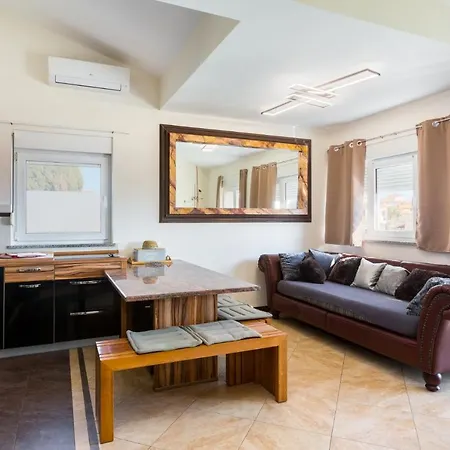 Appartement Livadice - App Mara Medulin